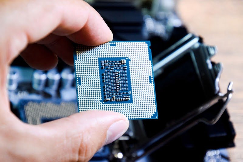 Perbedaan Software dan Hardware