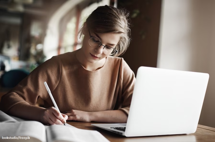 Tips Menulis Kreatif yang Efektif
